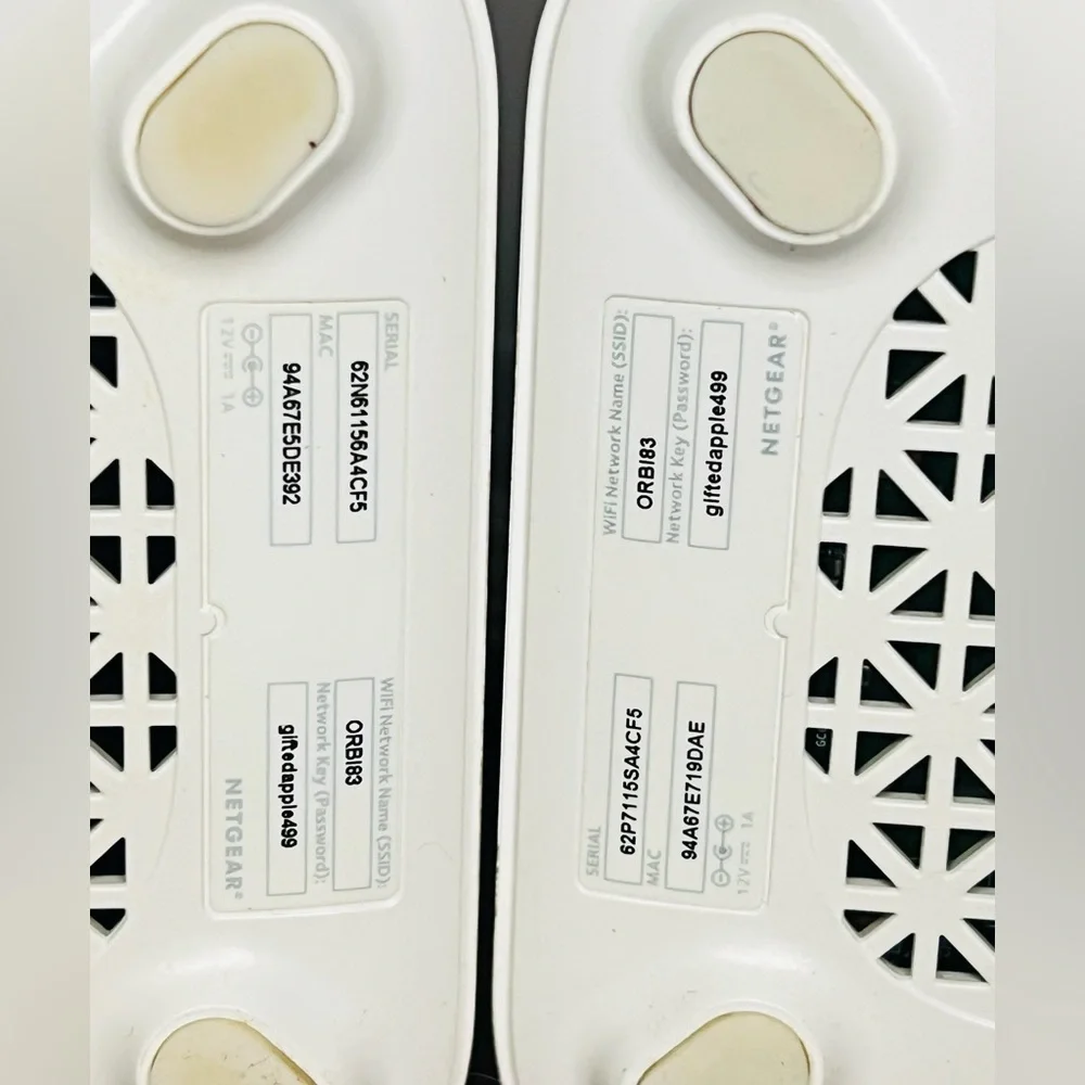 NETGEAR [RBS10] Orbi Mesh WiFi Router RBR10 and Satellite RBS10 with Power Cords - Picture 6 of 10